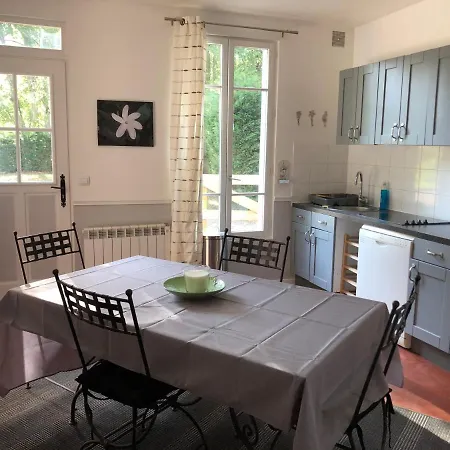 Gite du manoir de l'étang Marines Esterno foto